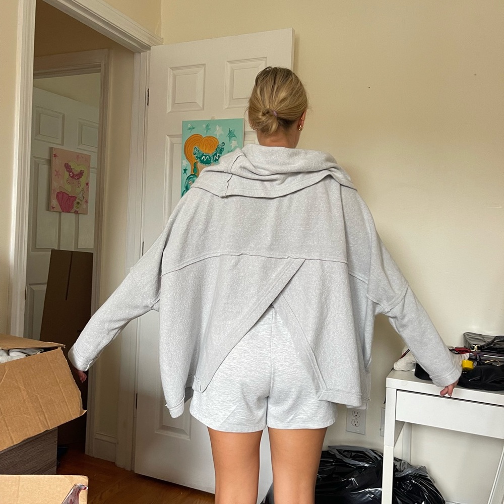 Sweater - Picture 3 of 4